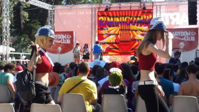 In primo piano le due sorelle Thompson di Soul Eater