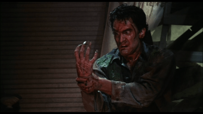 Evil-Dead-2-La-Casa-2-Bruce-Campbell-Hand