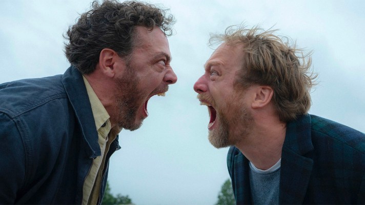 Speak-No-Evil-Gaesterne-film-movie-2022-horror-thriler-drama-morten-burien-fedja-van-hut