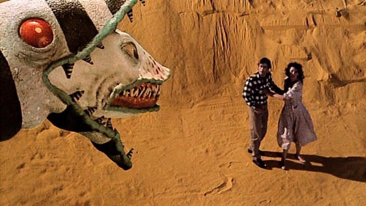 Beetlejuice-Beetlejuice-Spiritello-porcello-film-movie-1988-horror-comedy-fantasy-warner-bros-alec-baldwin-geena-davis