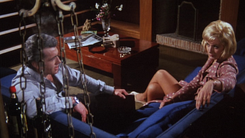 Reazione-a-Catena-Ecologia-del-delitto-A-Bay-of-Blood-film-movie-1971-thriller-giallo-mario-bava-franco-ventura-chris-avren-laura-anna-maria-rosati