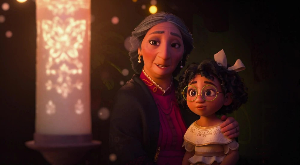 Encanto-film-movie-2021-animated-walt-disney-animation-comedy-drama-fantasy-musical-alma-mirabe-madr