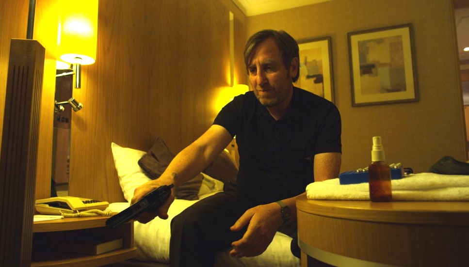Kill-List-movie-film-2011-thriller-crime-horror-gal-michael-smiley