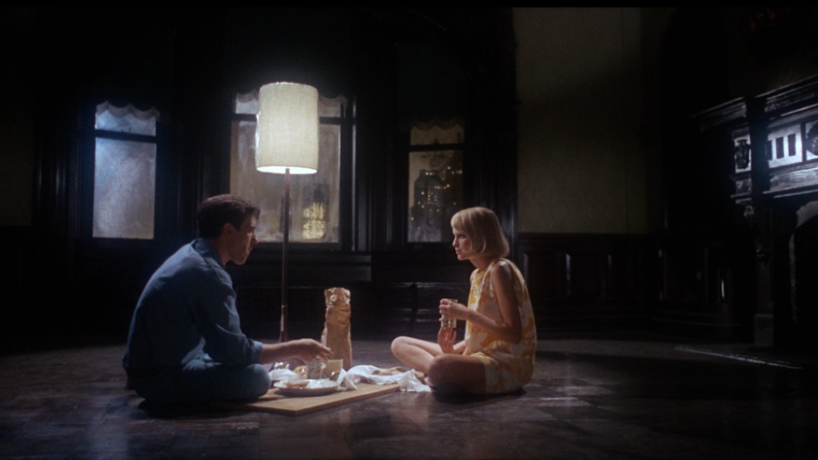 Rosemary_s-Baby-Nastro-Rosso-a-New-York-movie-film-1968-horror-drama-drammatico-rosemary-woodhouse-mia-farrow-guy-woodhouse-john-cassavetes