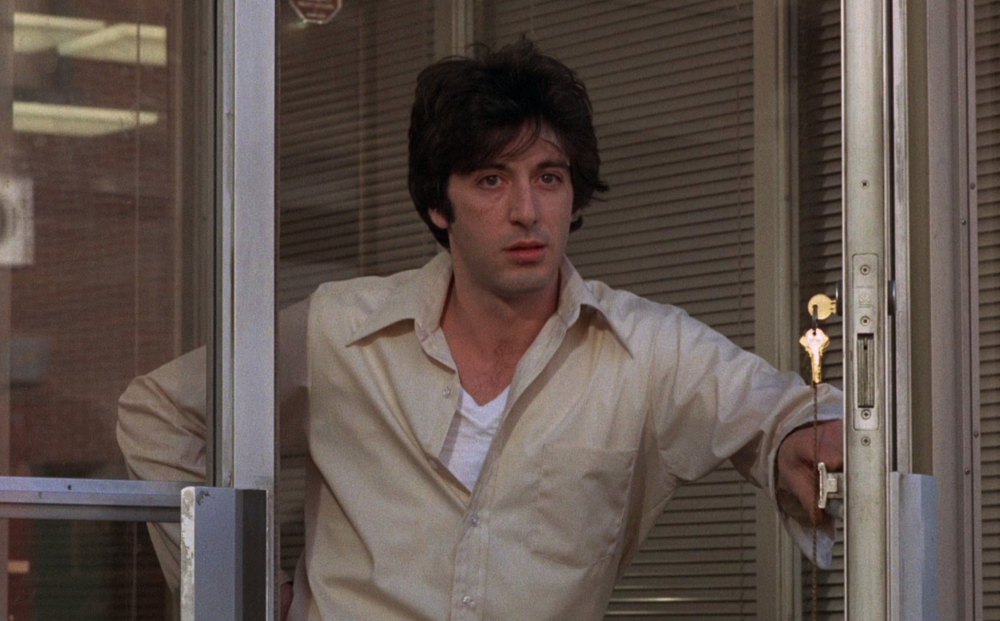 Quel-pomeriggio-di-un-giorno-da-cani-Dog-Day-Afternoon-movie-film-1975-noir-thriller-drama-sonny-wortzik-al-pacino